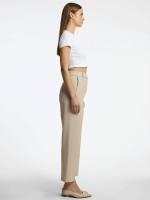 f93d685e-5bab-4810-ba1b-35f4037052aa