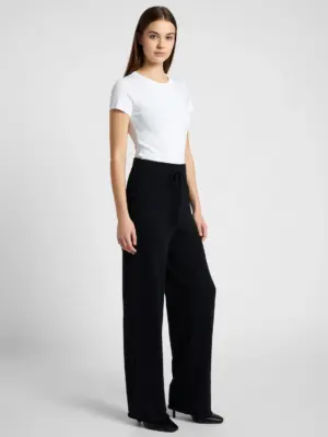 4c2c6f62-e856-43b9-8d99-ab695f303f32