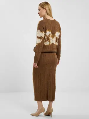 a1781087-eff0-4e2d-91db-588828a9c50c