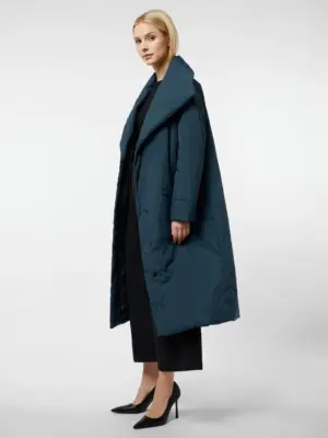 e8a5c4dd-74a2-4fd2-87a3-690a8314e984